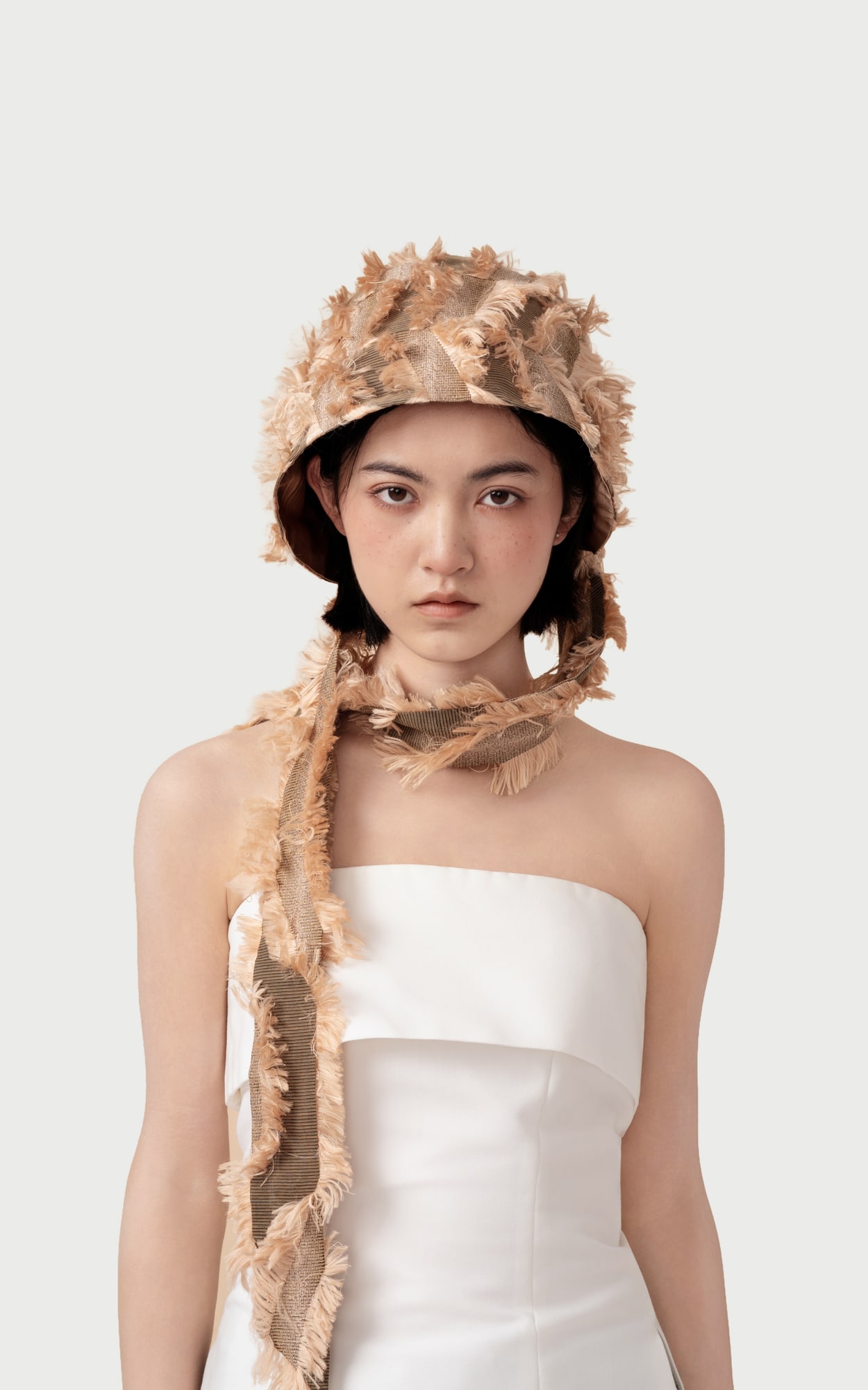 Wandering Verses Hat & Ribbon Set worn by a model